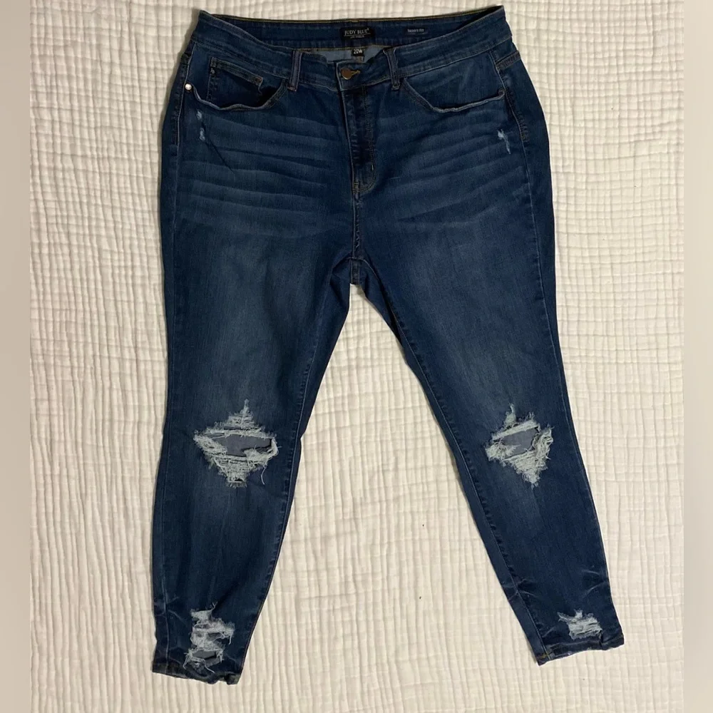 EUC Judy Blue Distressed Denim Jeans Size 20W Skinny Fit - Picture 1 of 3